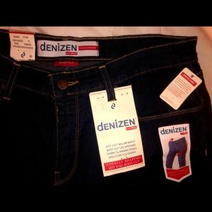 BNWT Denizen jeans WOMENS jeans